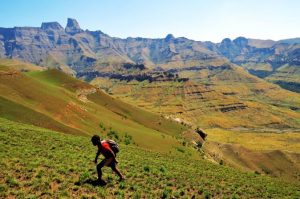 Cannibal's Cave Hike from Bergville: occupied by Bushmen in ancient times