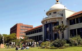 Universiteit van Zoeloeland ondersoek vir korrupsie
