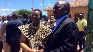 Cyril Ramaphosa het persoonlik besoek gaan aflê by Goodwill Zwelithini om hom te verseker dat die ANC nie die tradisionele leiers se grond sal vat nie.